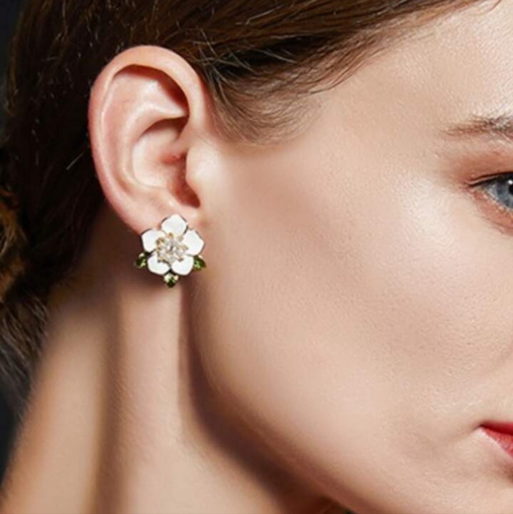 Charm Enamel Flower Leaf Stud Earrings 925 Silver.Handmade Pearl Camellia Floral - Picture 4 of 6